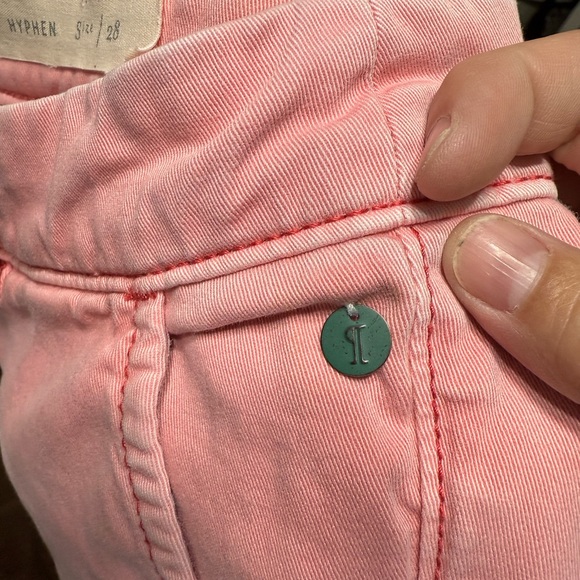 Woman’s size 28 Pilcro and the Letterpress shorts - Picture 8 of 10